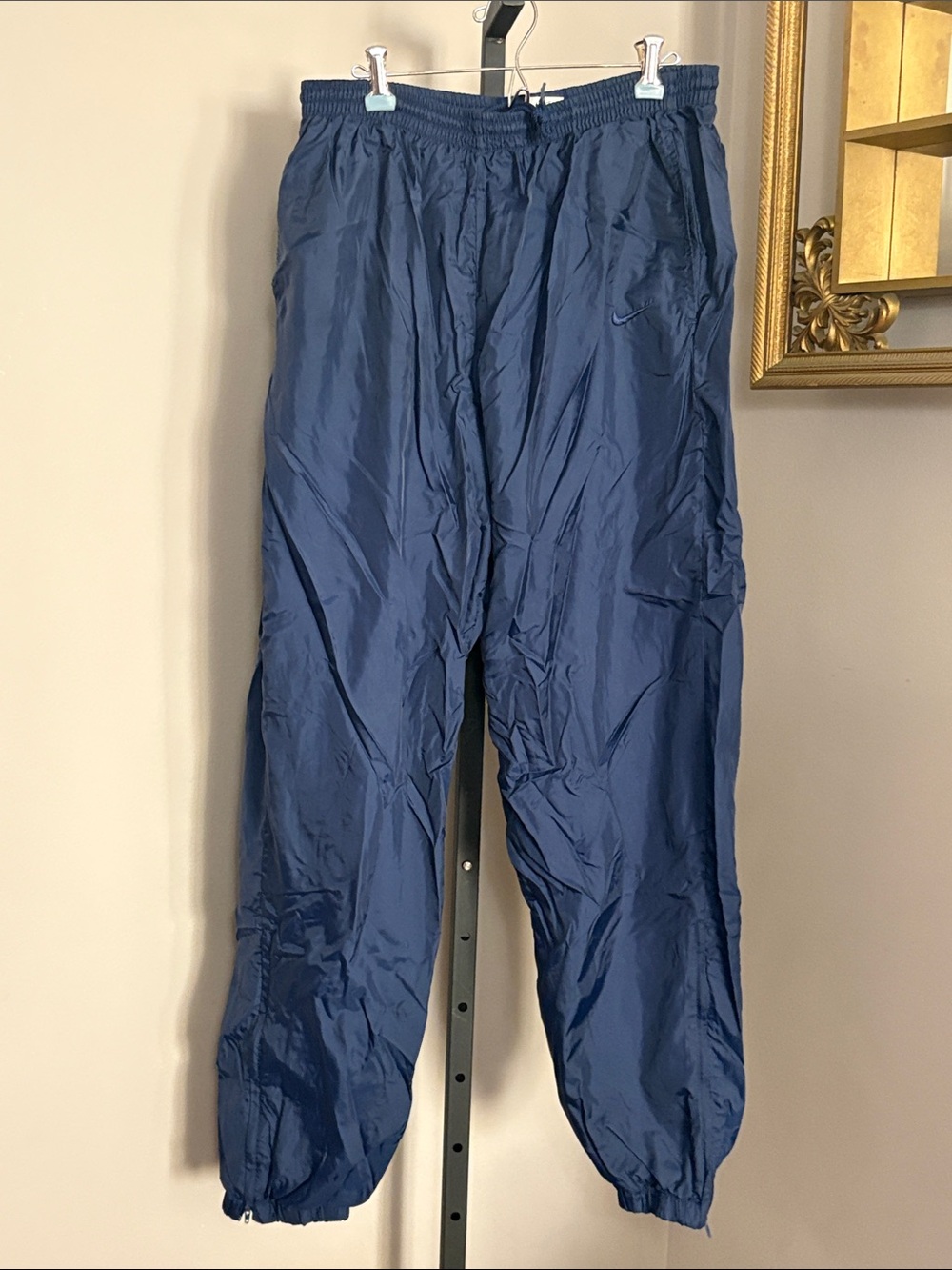 Nike VINTAGE Size Large Men's Dark Blue Lightweight Jogger Track Pants